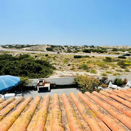 Tiki House Casa de hóspedes Ferrel (Leiria)